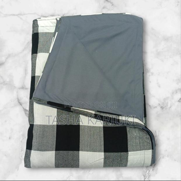 Elegant Light Fleece Maasai Shuka – Durable Extra Soft - thumbnail 2