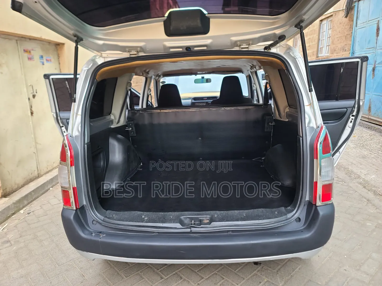 Toyota Probox 2016 Silver
