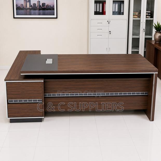 Manager's Advanced Executive Table-1.6m - thumbnail 2