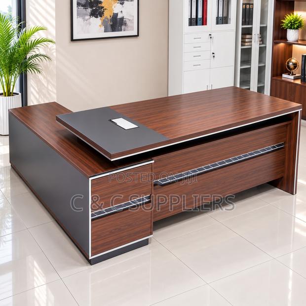 Manager's Advanced Executive Table-1.6m - thumbnail 3