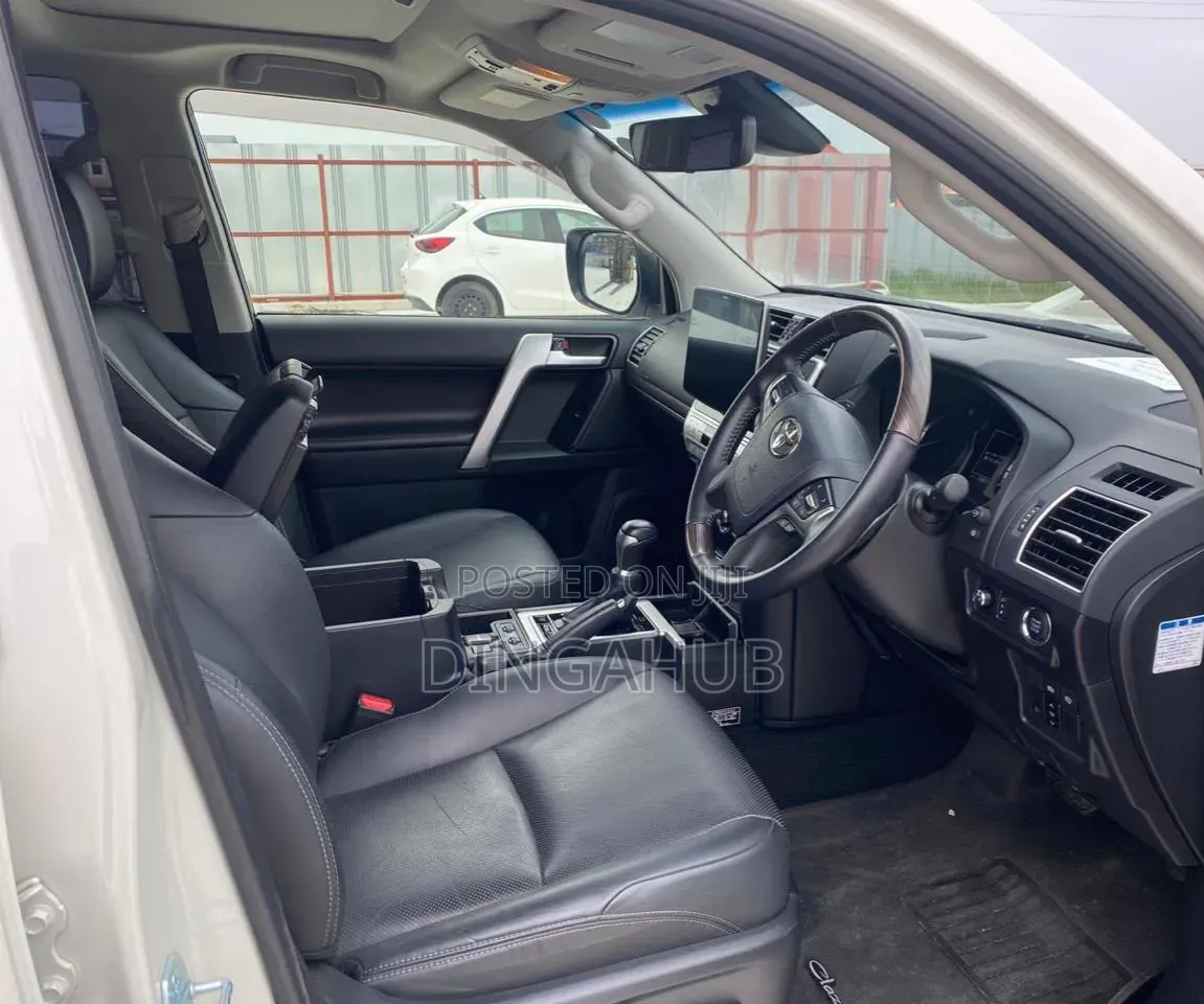 Toyota Land Cruiser Prado 2020 White