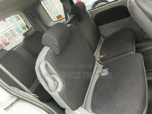 Toyota Avanza 2010 White