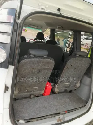 Toyota Avanza 2010 White