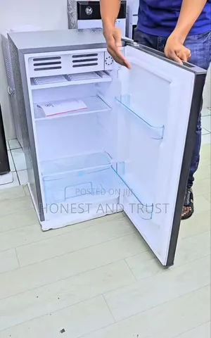 Hisense 94liters Fridge