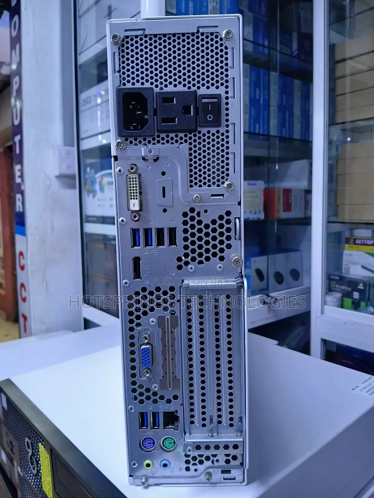 Desktop Computer Fujitsu 8GB Intel Core i3 HDD 320GB