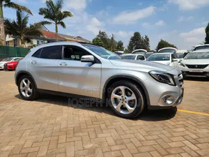 Mercedes-Benz GLA-Class 2020 Silver