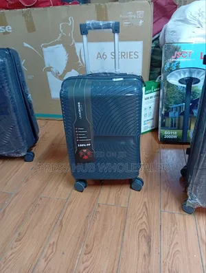 Small Unbreakable Luggage Set – 3 PCS Spinner Suitcase 