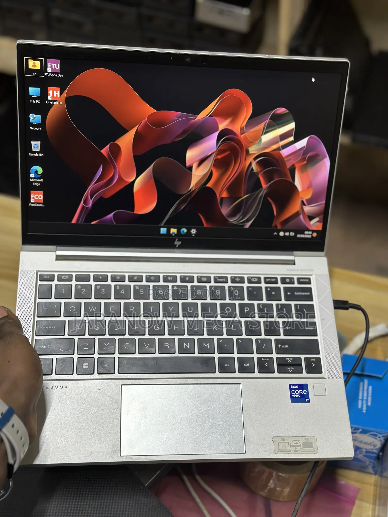 Laptop HP EliteBook 830 G8 8GB Intel Core i7 SSD 512GB