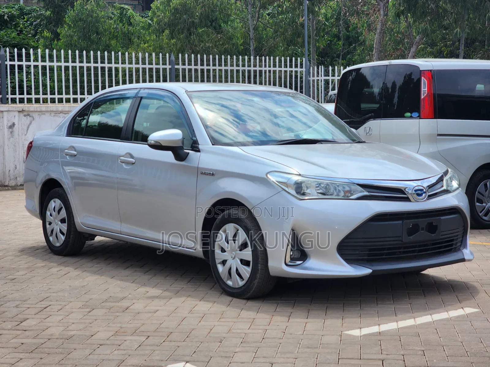 Toyota Axio 2018 Silver