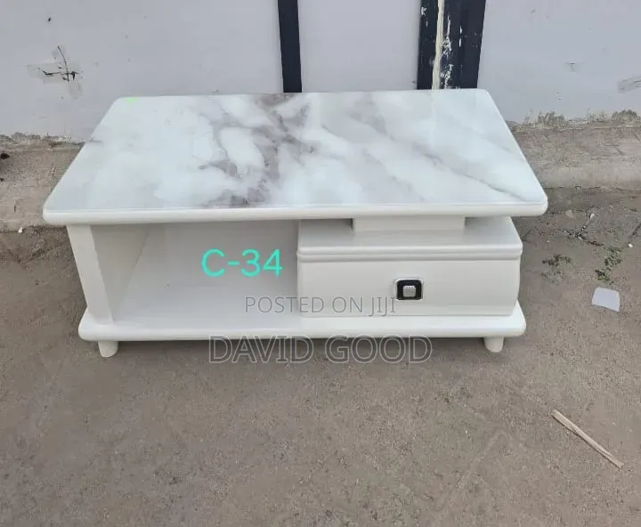Coffee Table Mable