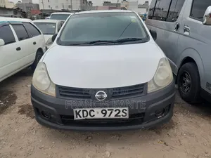 Nissan Advan 2012 White