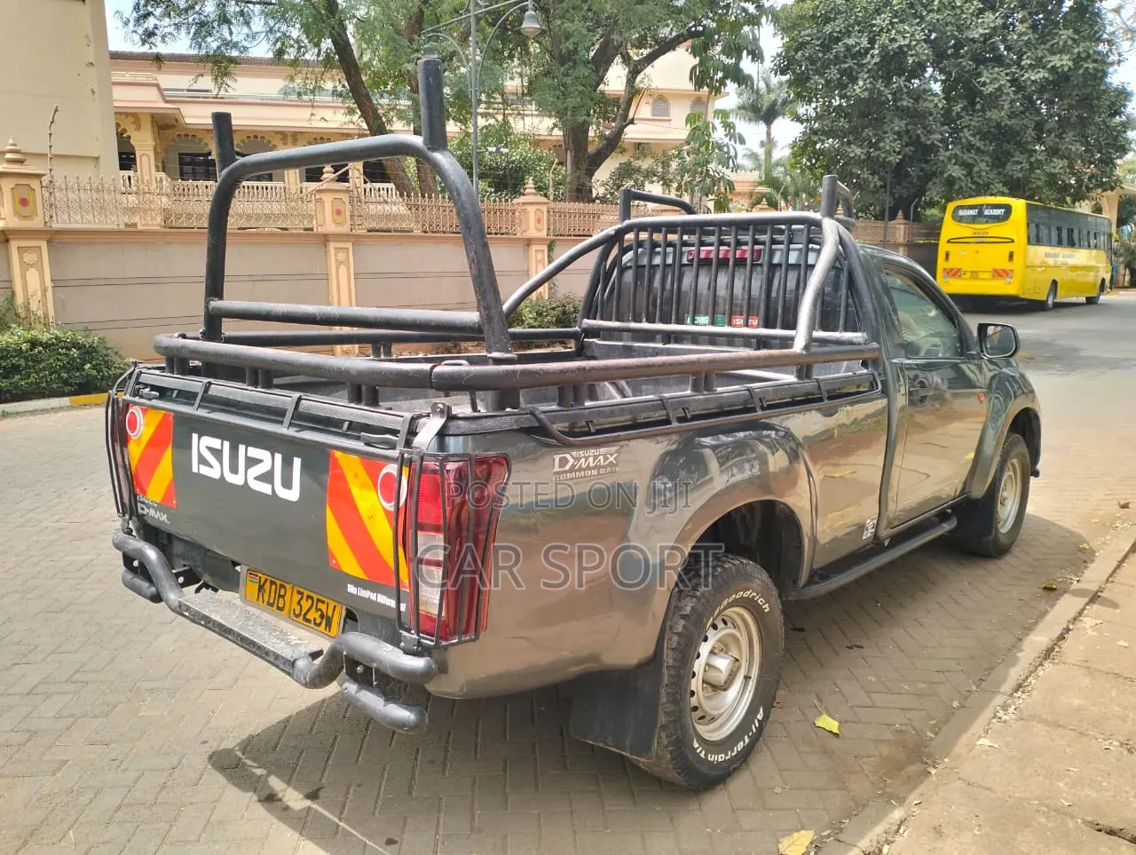Isuzu D-MAX 2021 Gray