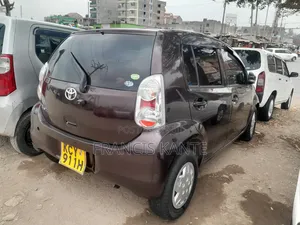 Toyota Passo 2012 Maroon