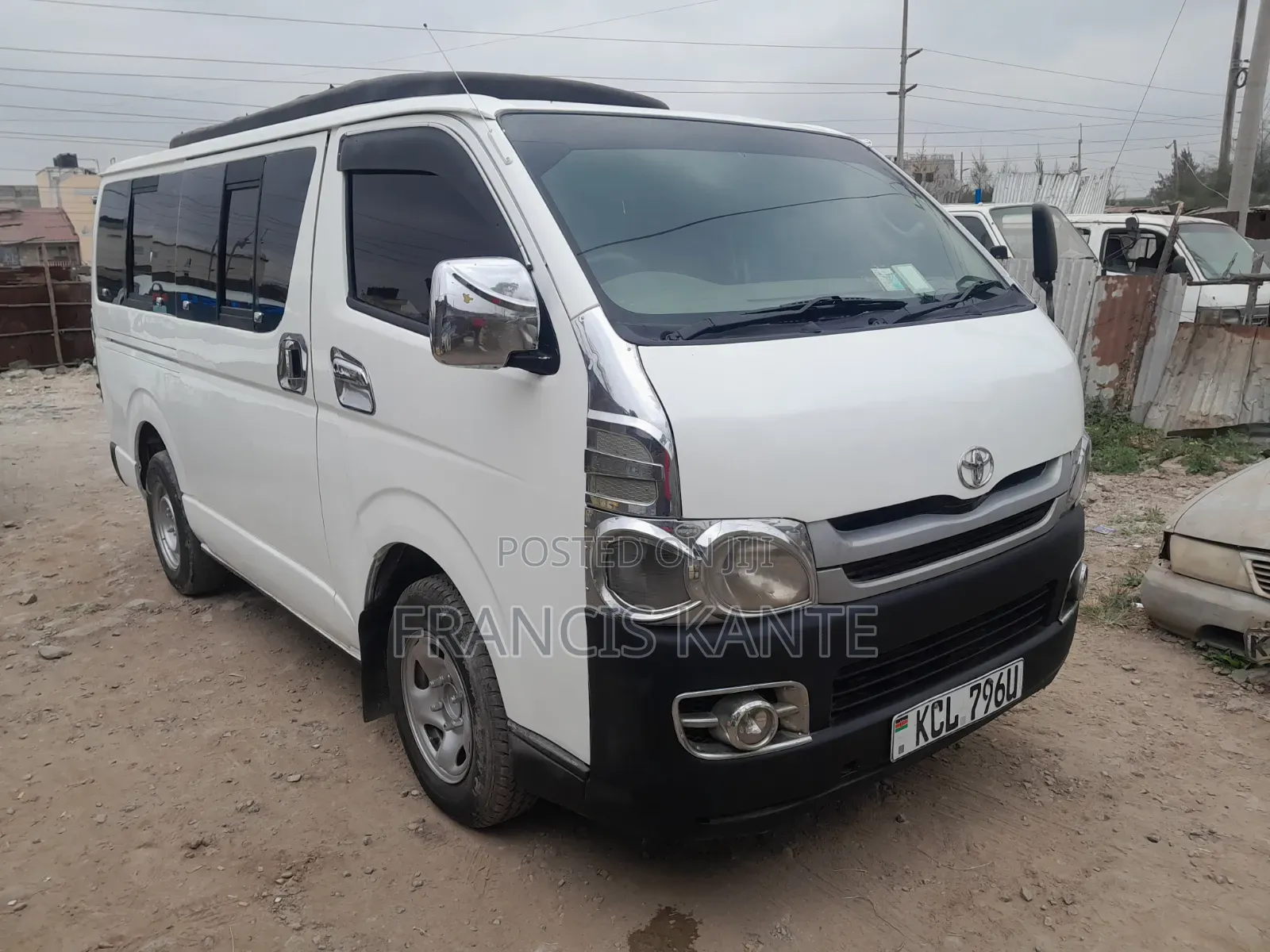 Toyota HiAce 2010 White