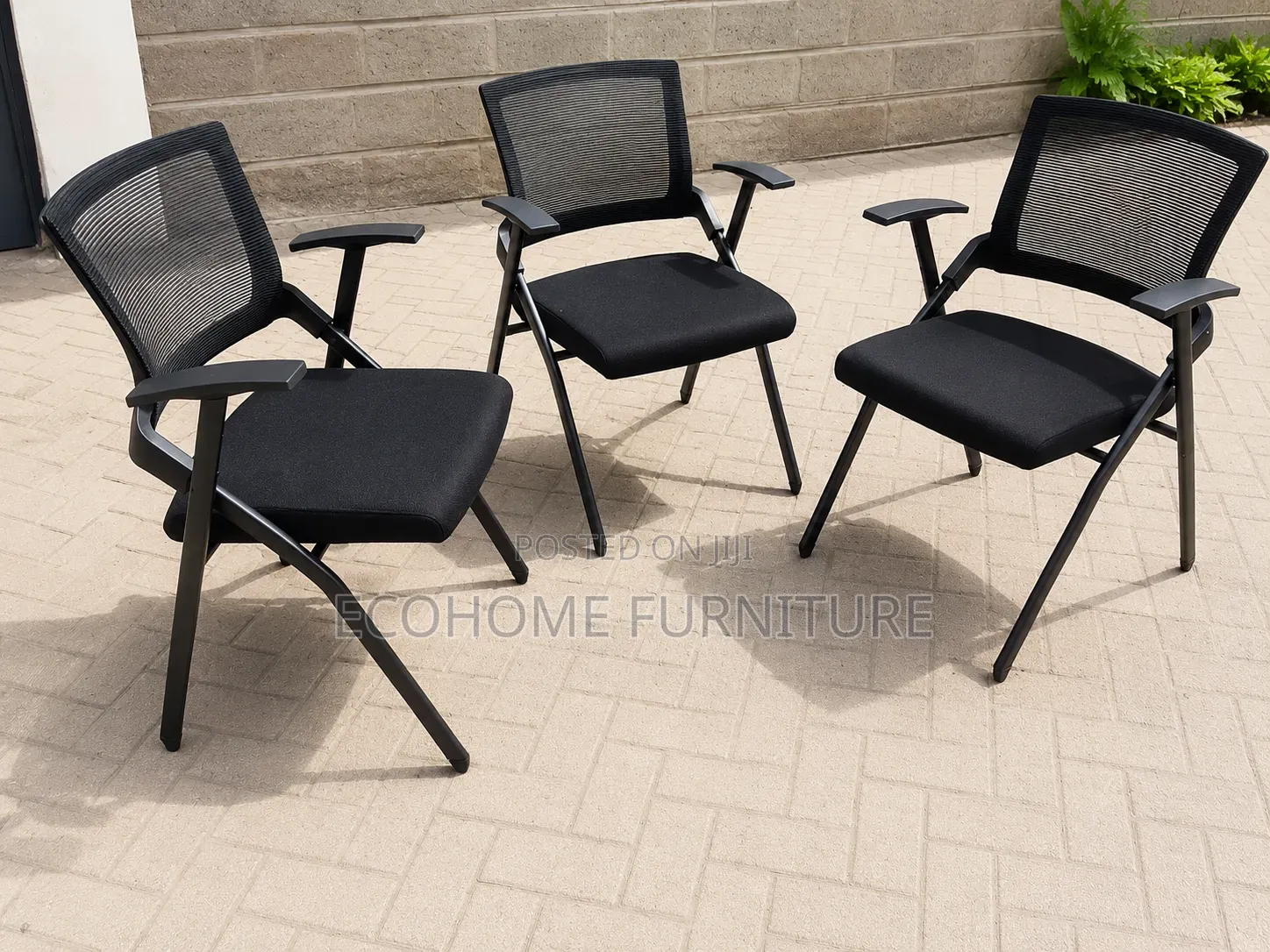 Foldable Mesh Training/Conference Chair With Armrests