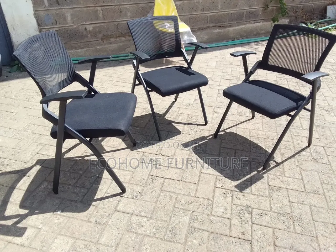 Foldable Mesh Training/Conference Chair With Armrests