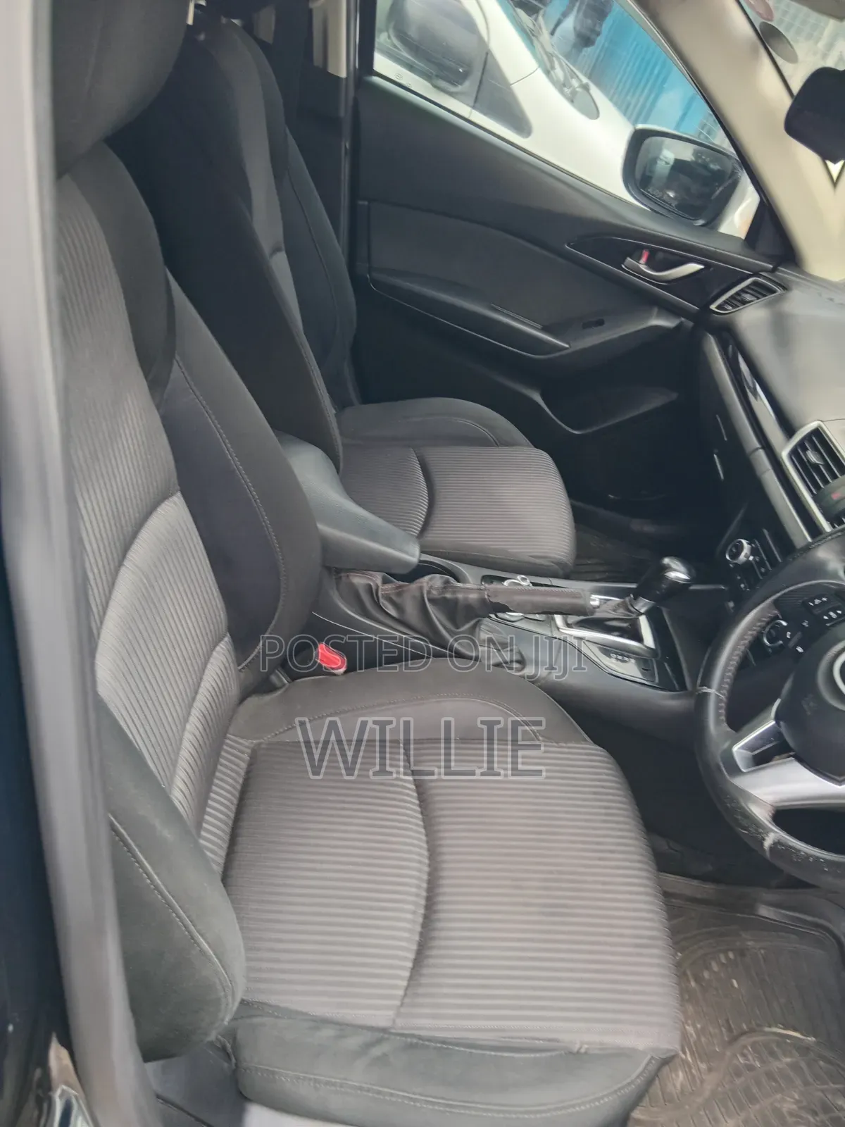 Mazda Axela 2015 Blue