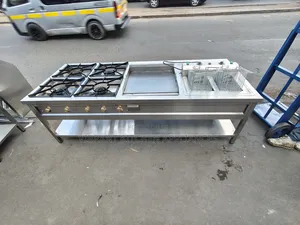 4‐Burner Combined Unit + Griddle + Double Fryer – All‐in‐One Cooker