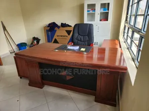 1.8M Executive Office Desk – Modern Wooden Executive Desk