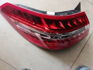 W212 Taillight