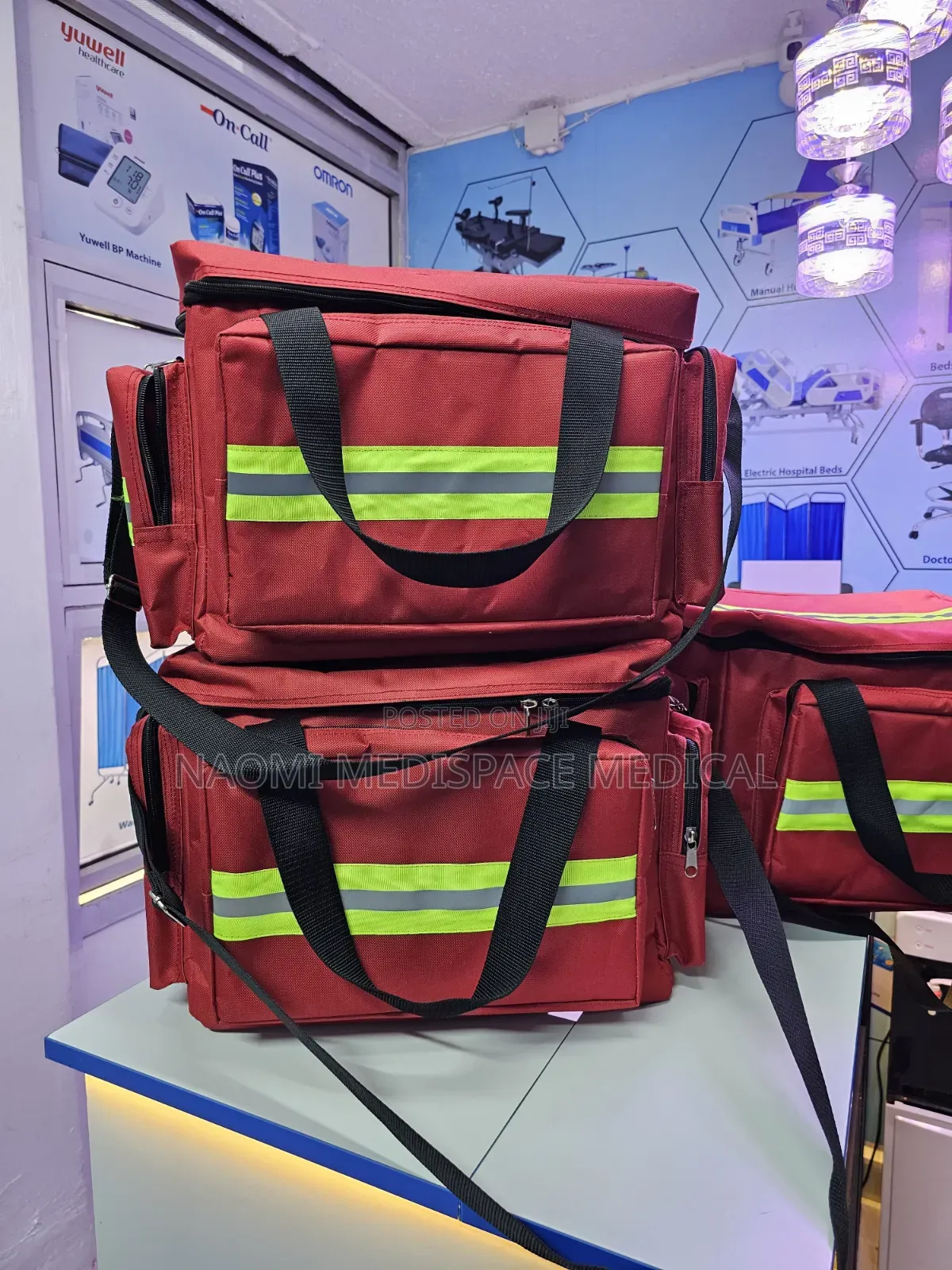 Ready Made Quality Trauma Bag With Compartments (Waterproof)