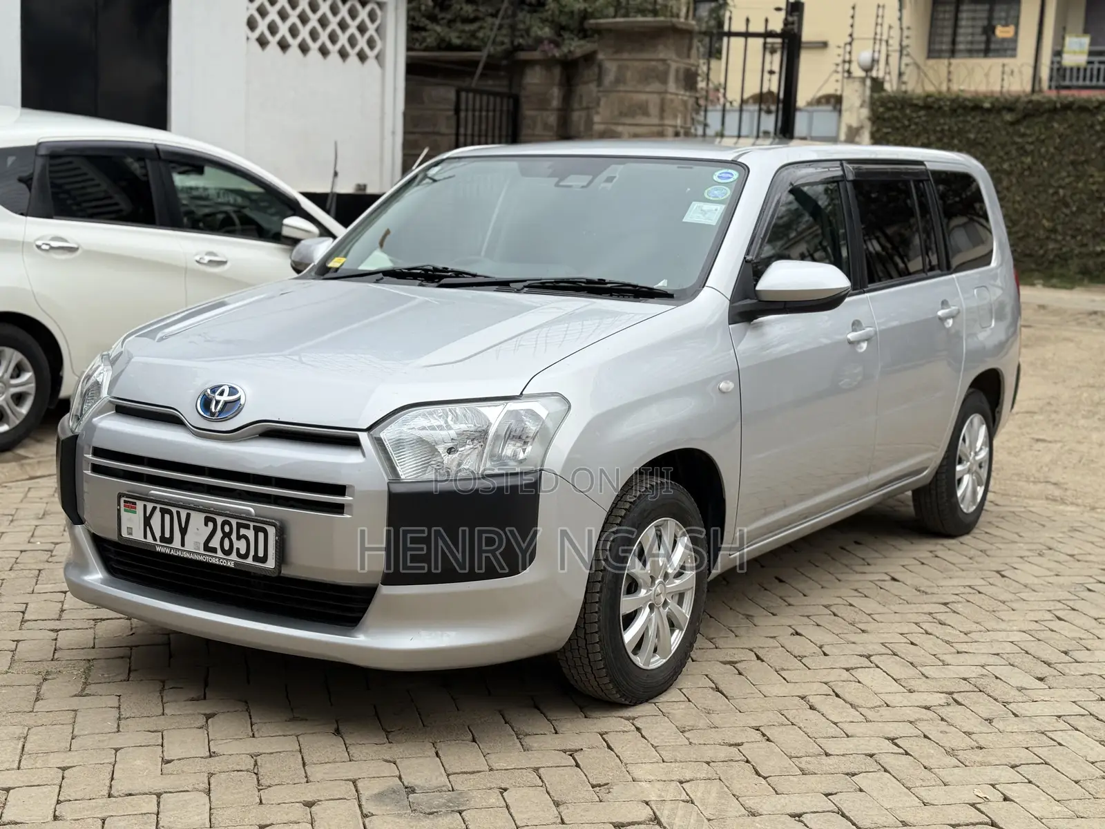 Toyota Probox 2022 Silver