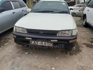 Toyota Corolla 1993 White