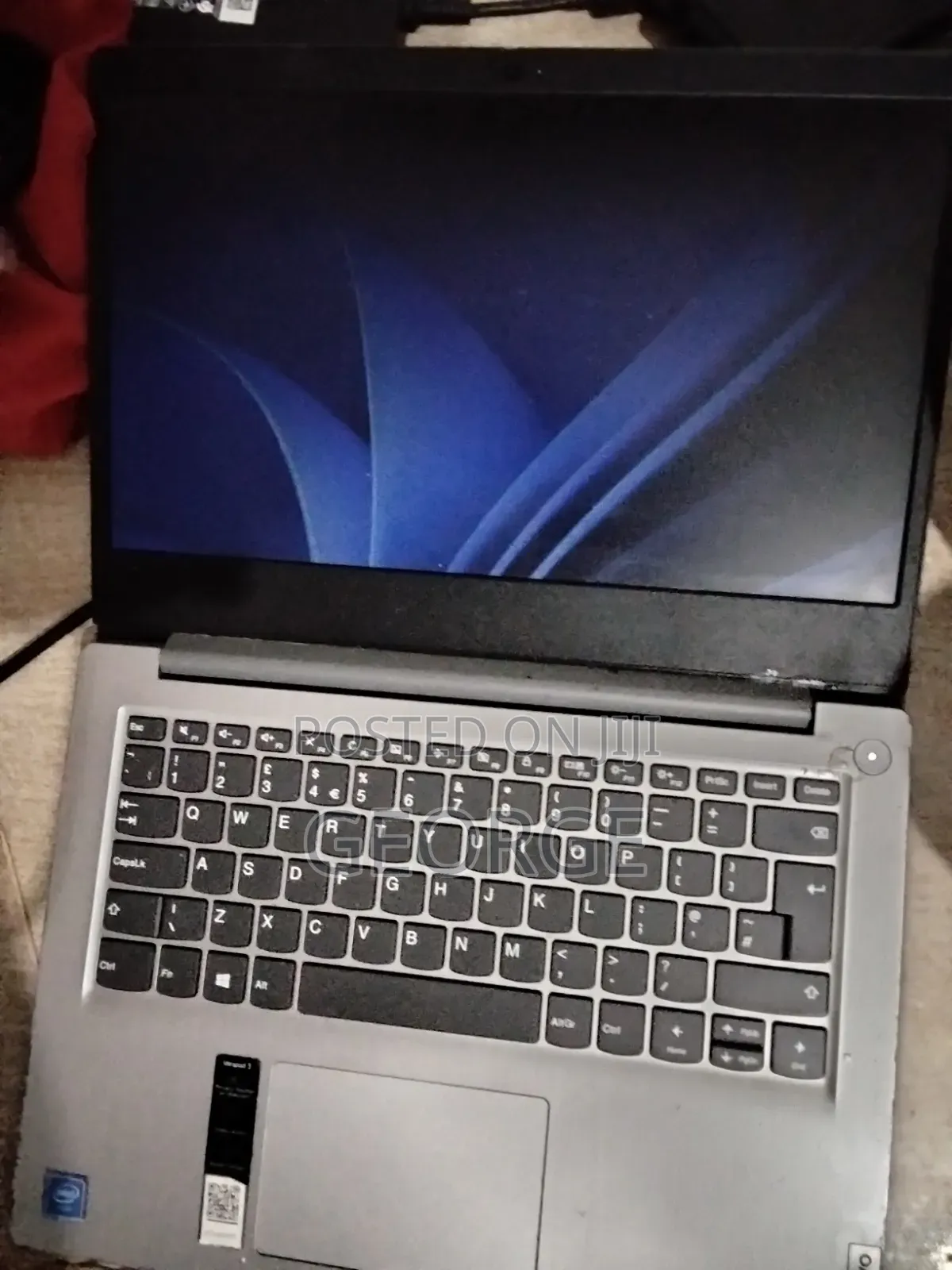 Laptop Lenovo Ideapad 3 4GB Intel Celeron HDD+SSD 256GB