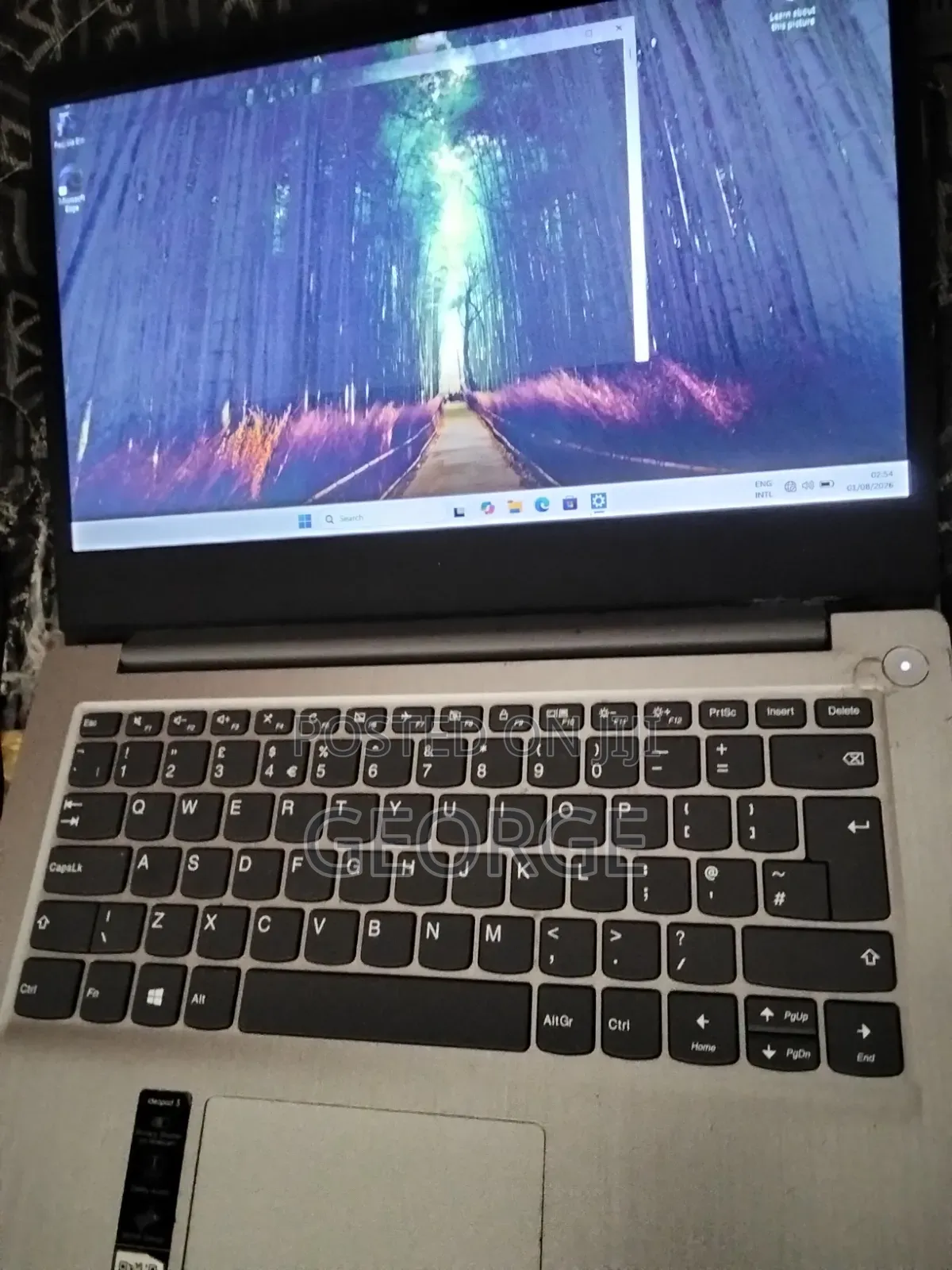Laptop Lenovo Ideapad 3 4GB Intel Celeron HDD+SSD 256GB