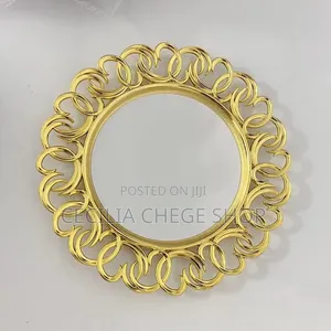 Charger Plate With a Mirror