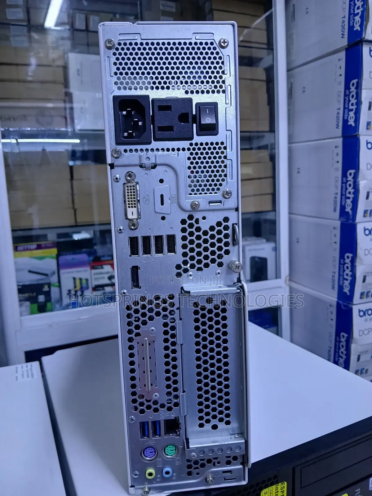 Desktop Computer Fujitsu 8GB Intel Core i3 HDD 320GB