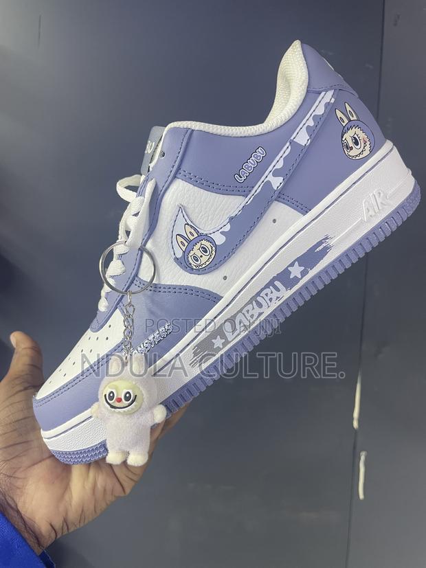 Labubu Airforce 1 - main view
