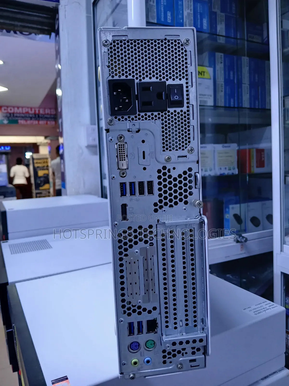 Desktop Computer Fujitsu 8GB Intel Core i7 HDD 320GB