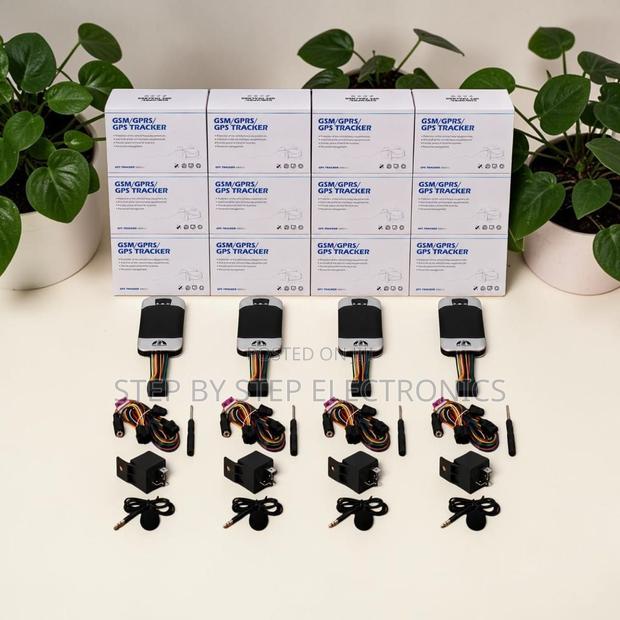Real Time GPS Vehicle Tracker TK303 With Live Tracking System - main view