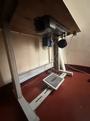 JUKI DDL-8100e Tailoring Machine