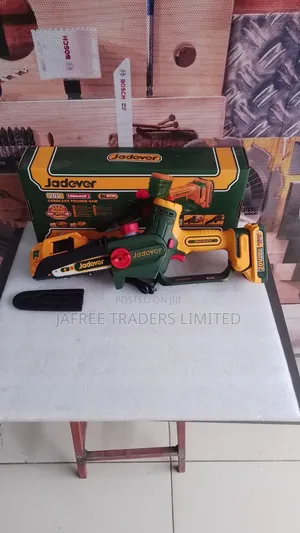 Cordless Pruner Saw