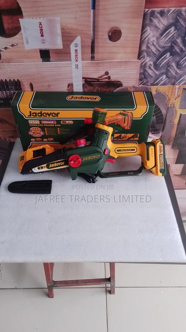 Cordless Pruner Saw