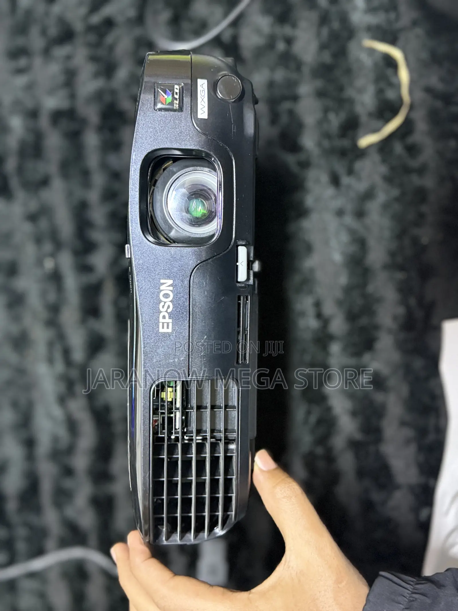 Epson EX71 LCD Projector, Model H313A
