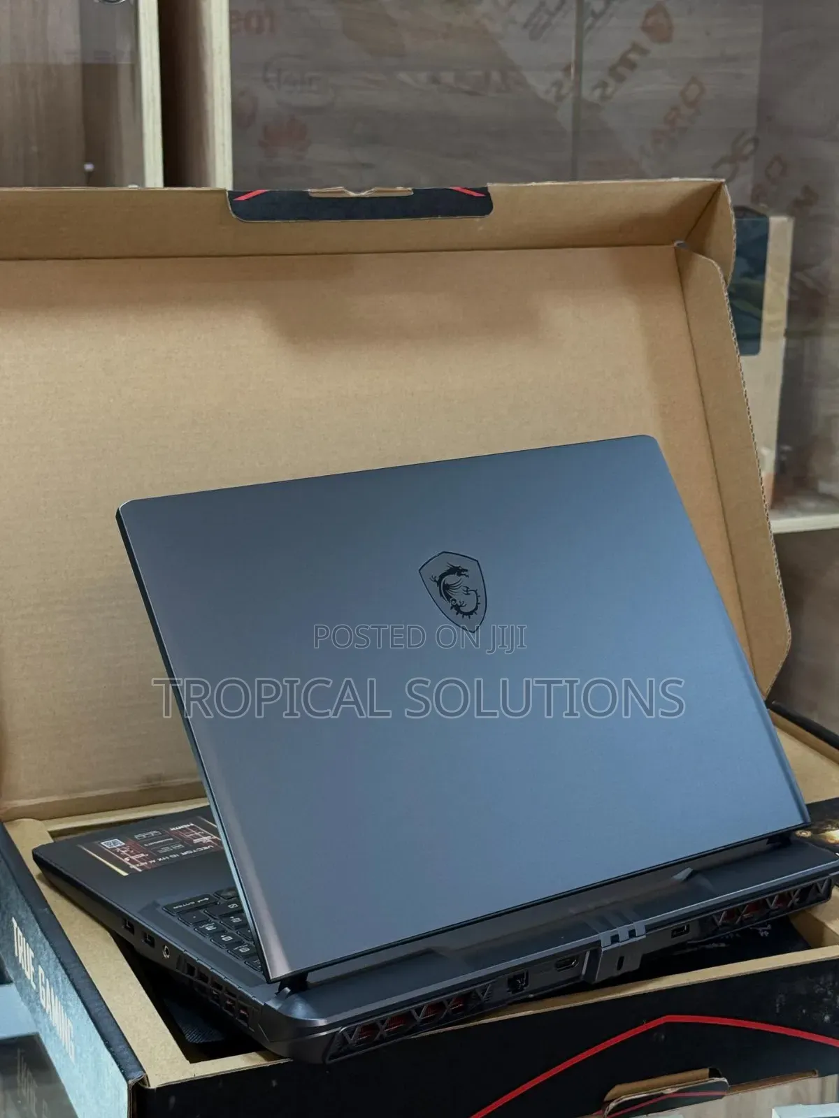 New Laptop MSI Vector 16 HX AI A2XWIG 32GB Intel Core Ultra 9 SSD 1T