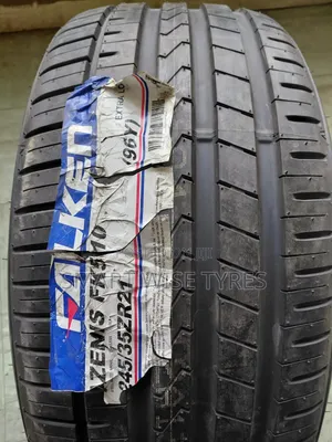 245/35zr21 Falken.