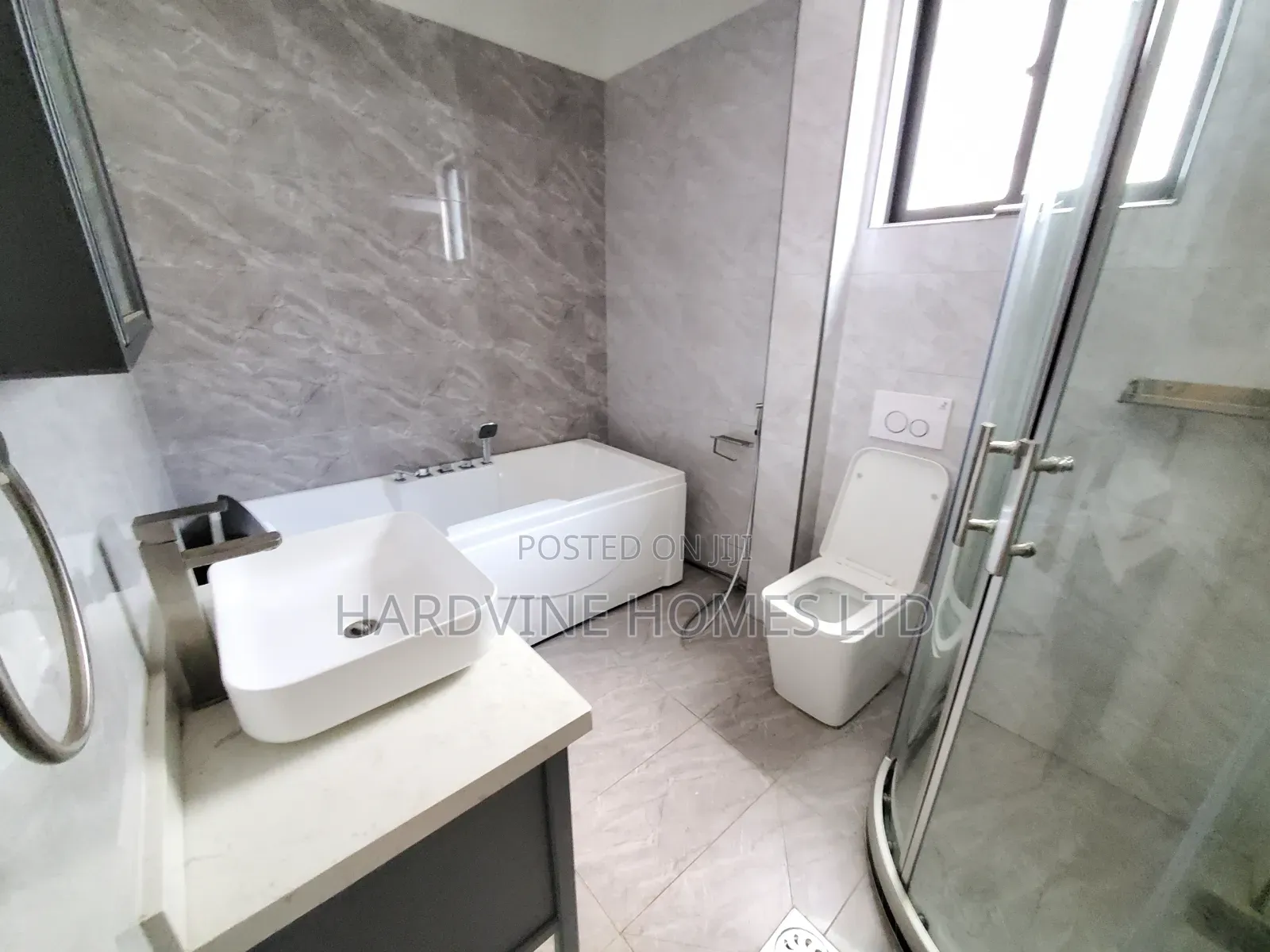 2bdrm Apartment in Valley Arcade for rent