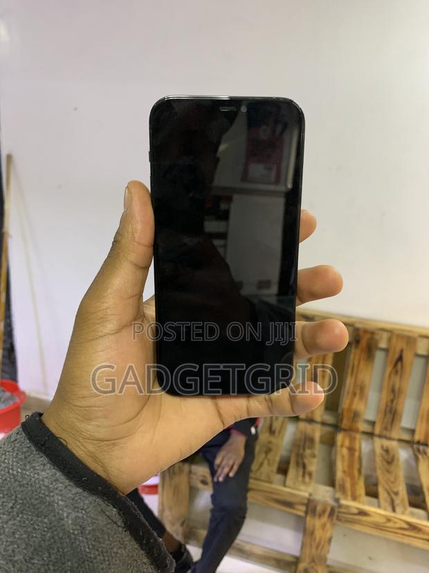 Apple iPhone 12 Pro 256 GB Blue - thumbnail 3