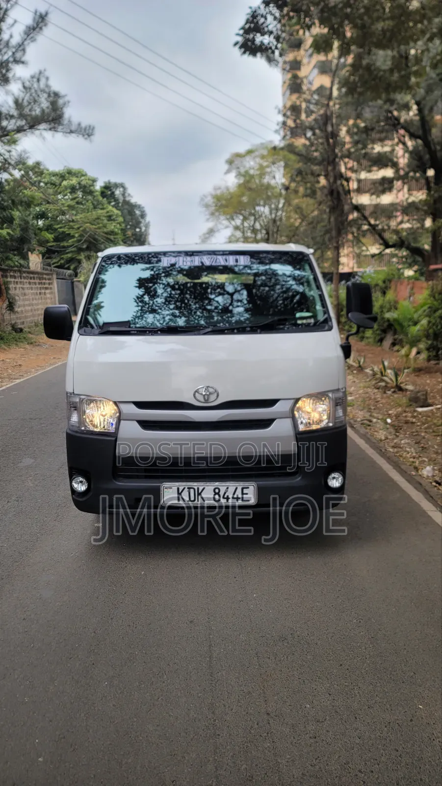 Toyota HiAce 2015 White