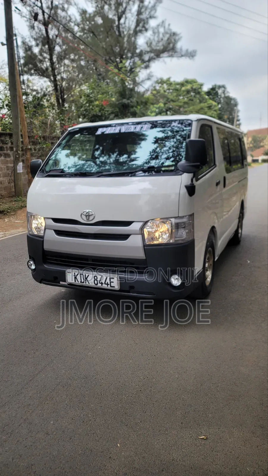 Toyota HiAce 2015 White