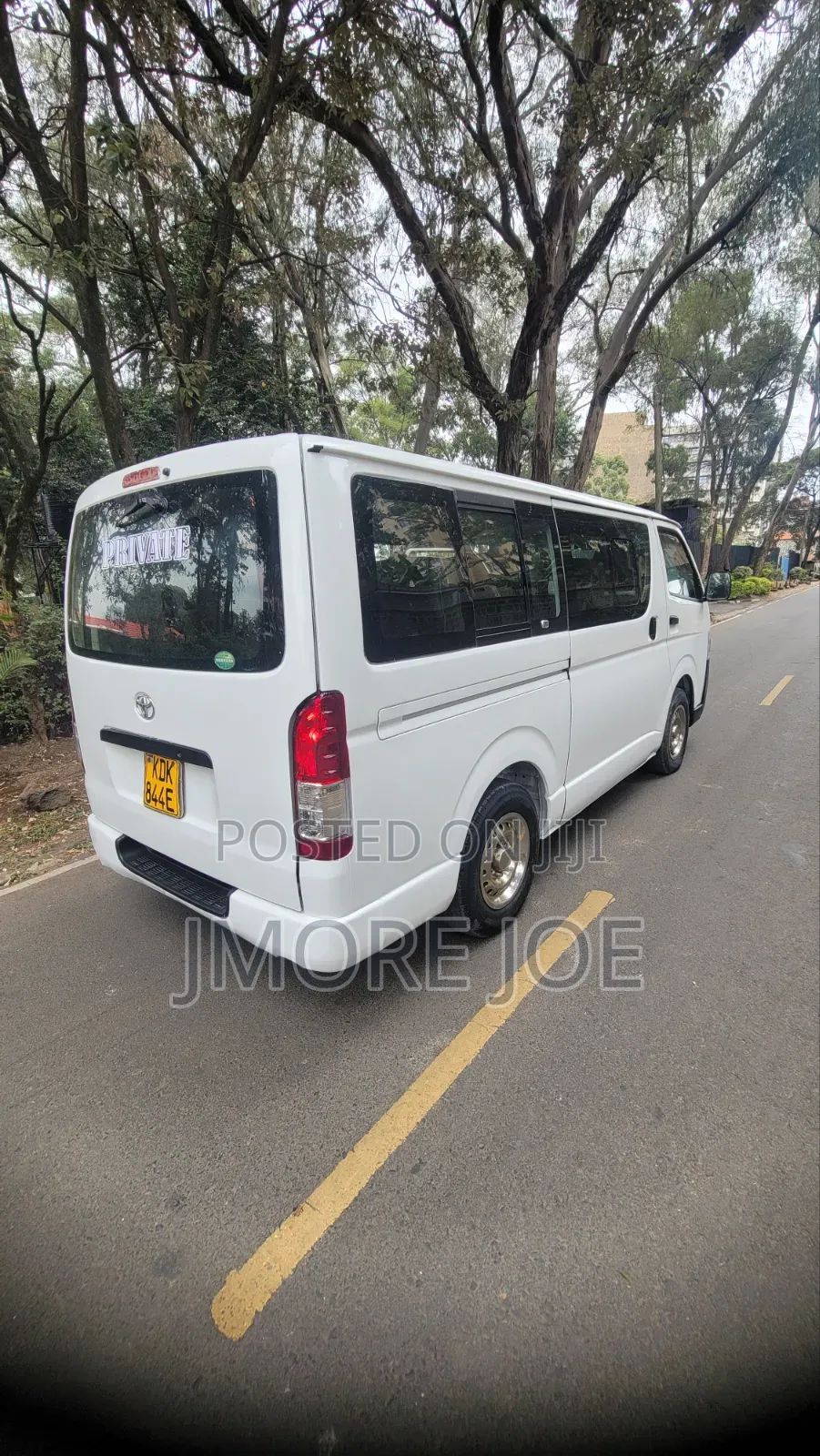Toyota HiAce 2015 White