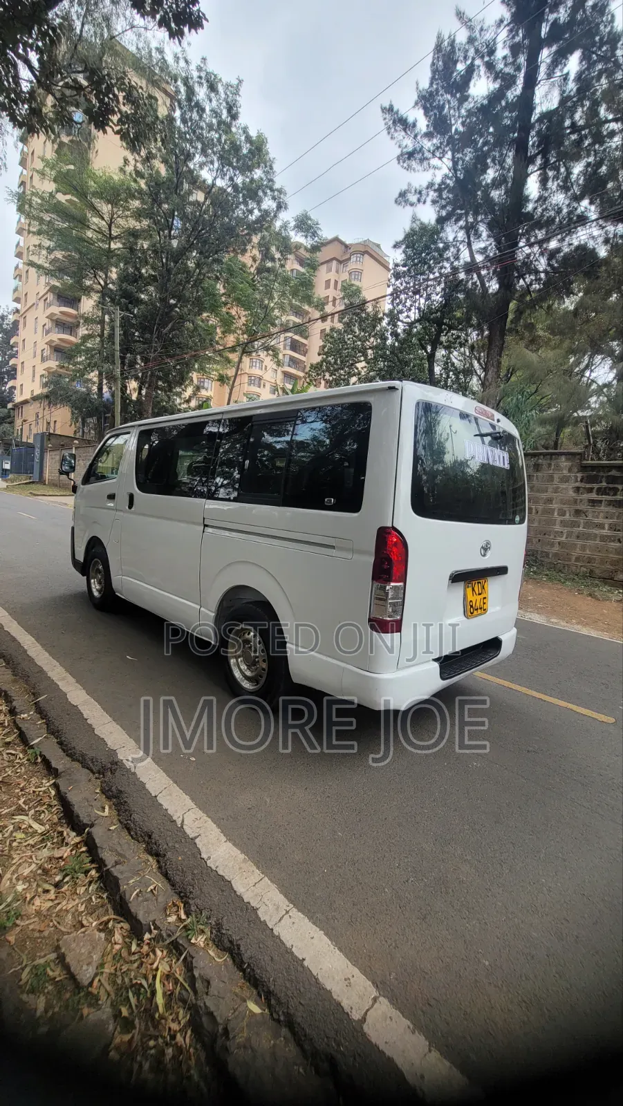 Toyota HiAce 2015 White