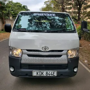 Toyota HiAce 2016 White