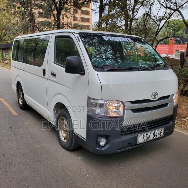 Toyota HiAce 2016 White - thumbnail 2