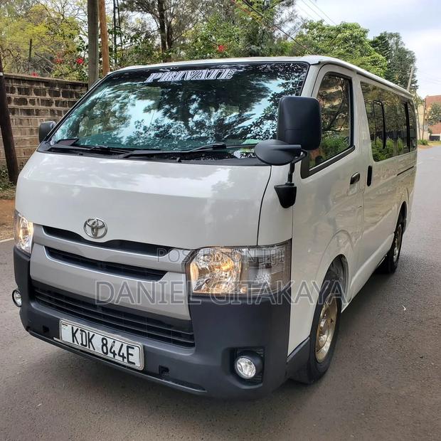Toyota HiAce 2016 White - thumbnail 3