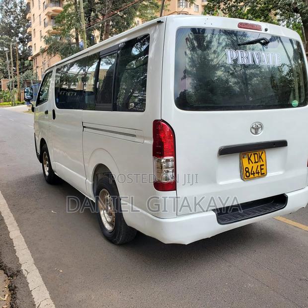 Toyota HiAce 2016 White - thumbnail 7